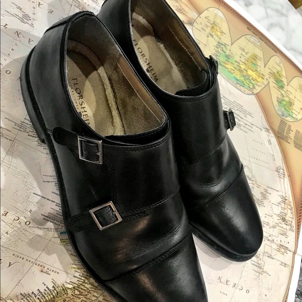 Florsheim classic cap toe monk strap. Size 10